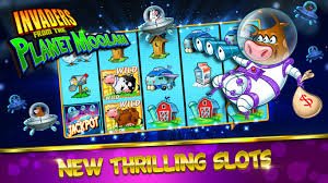 Player aiming cannon at moving fish targets in ph67 arcade game